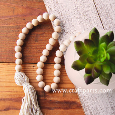 9/16" Round Bead, 5/32" Hole